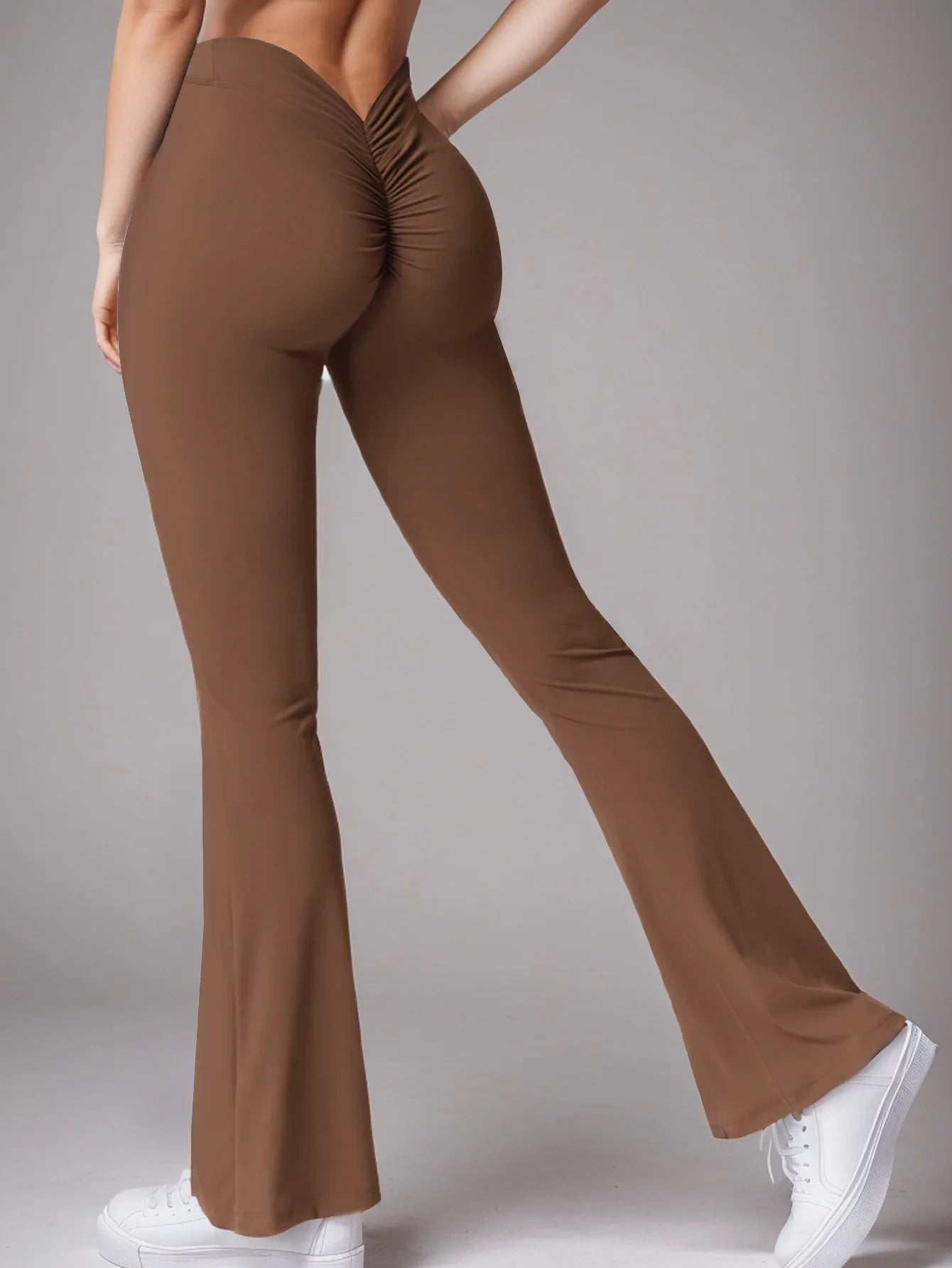 Naya – High-Waist Folded Trousers