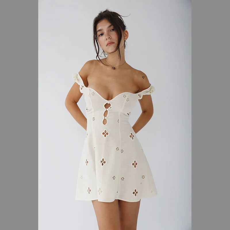 Isolde – Embroidered Bubble-Sleeve Dress