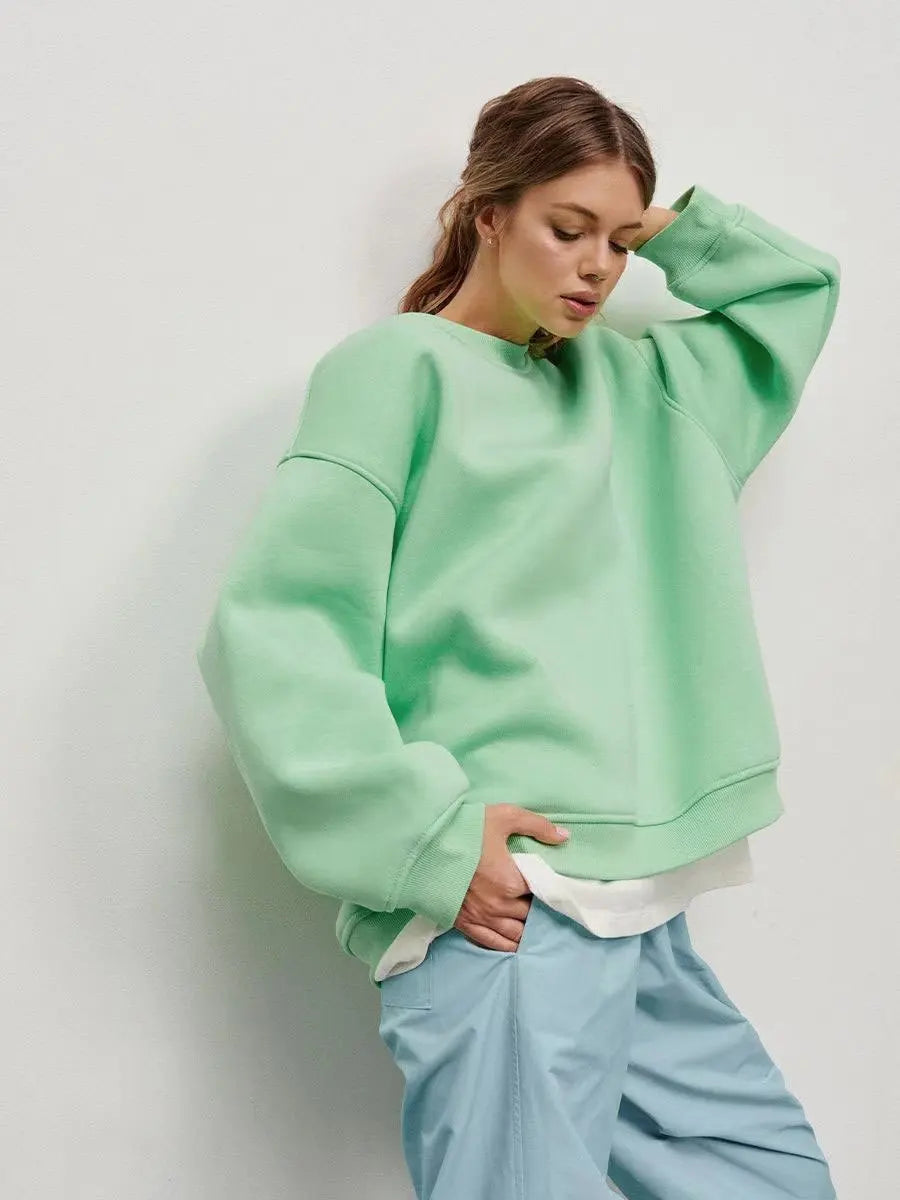 Néora – Oversized Street Hoodie