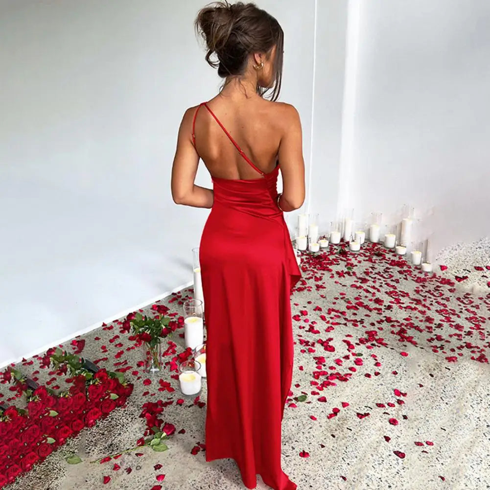 Thalía – One-Shoulder Pleated Maxi Dress
