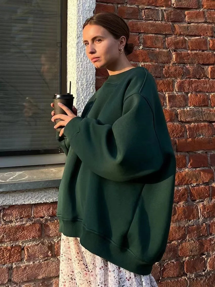 Néora – Oversized Street Hoodie