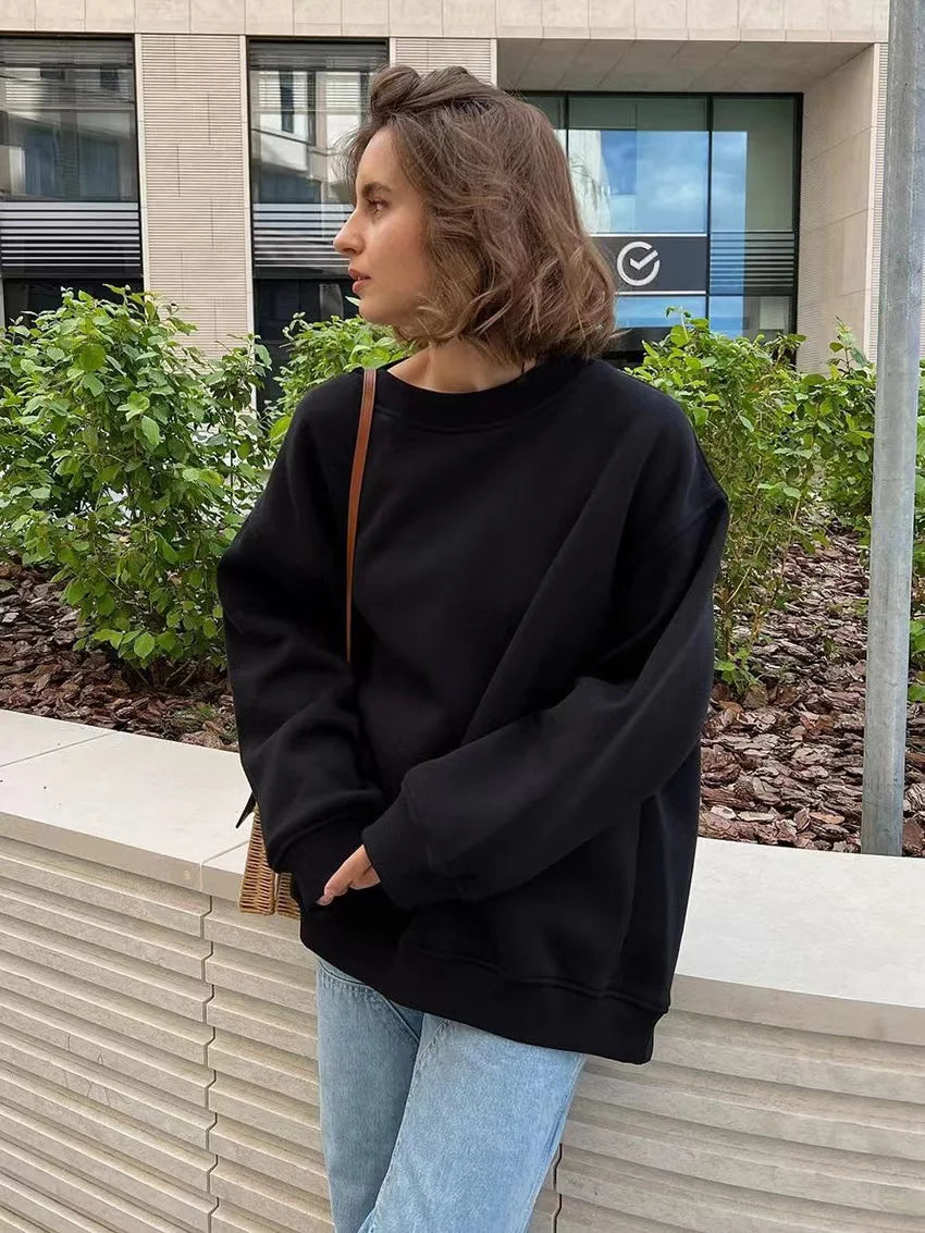 Néora – Oversized Street Hoodie